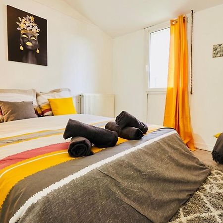 Mona Lisa : Superbe Loft Centre Ville - Parking Gratuit - Wifi Ultra Rapide-Appareil Massage-Netflix-Jeu Societe Troyes Zewnętrze zdjęcie